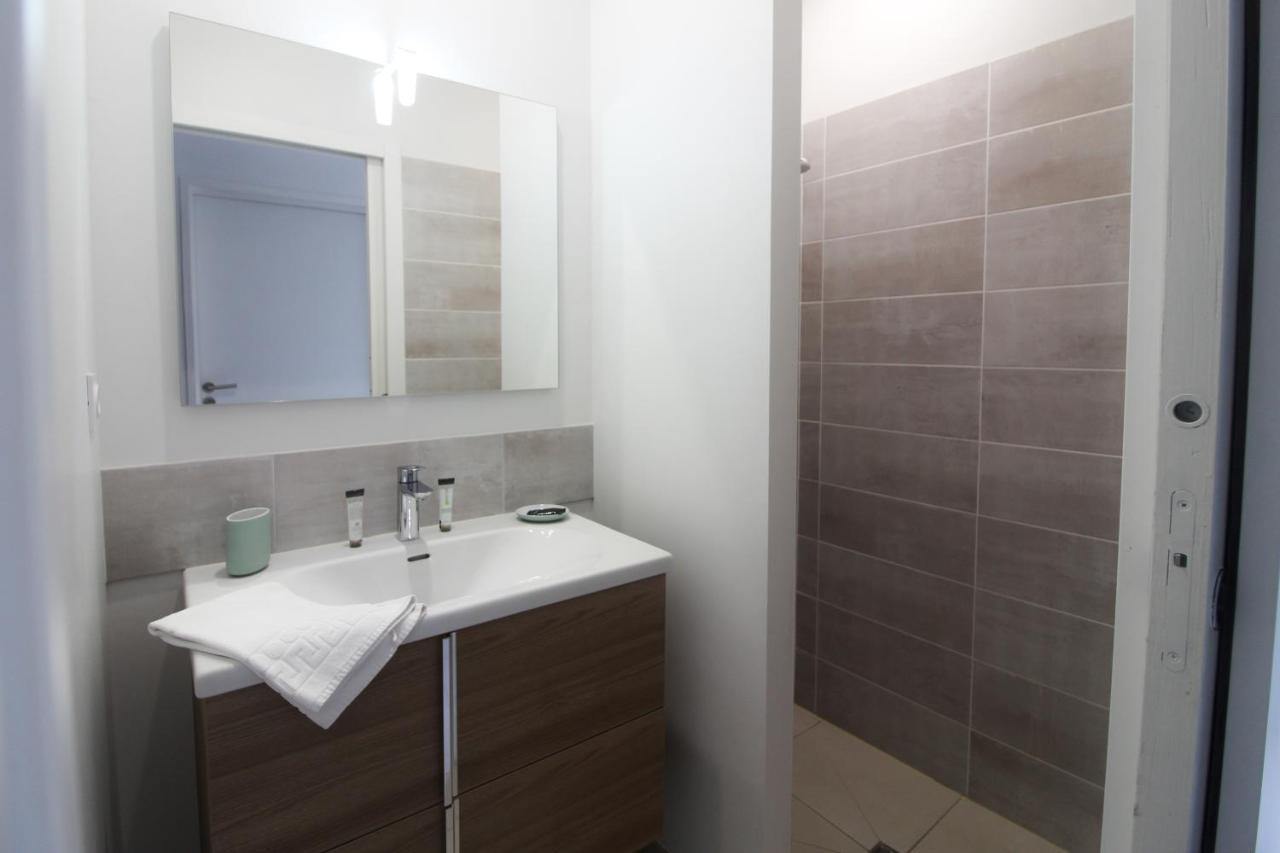 Le Coquet Avec Balcon Terrasse Et Parking Prive Apartment Sarlat-la-Caneda Ngoại thất bức ảnh